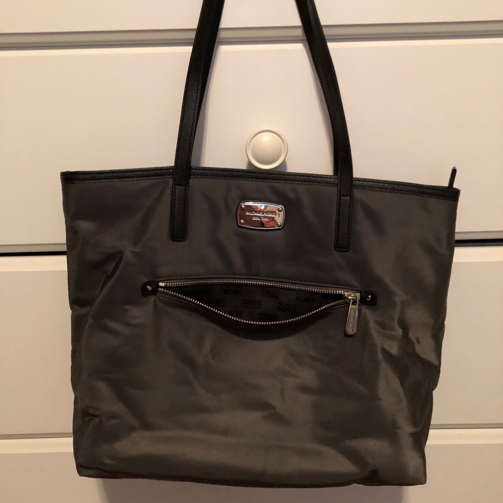 Michael Kors tote
